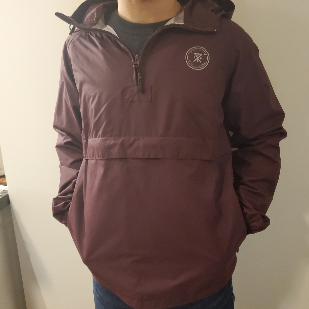 Roark pull over rain jacket/ windbreaker. Size small